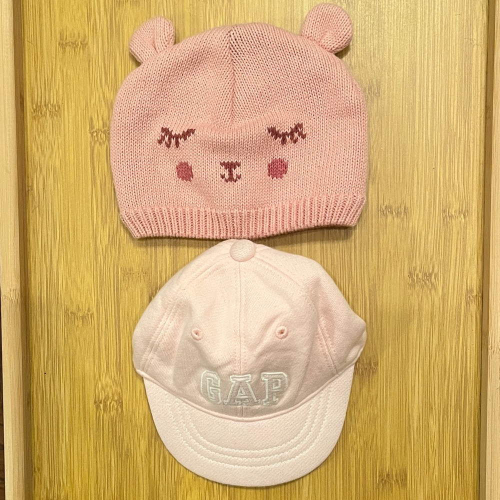 Gap & Osh Kosh Baby Hats Adorable! (Lot of 2)